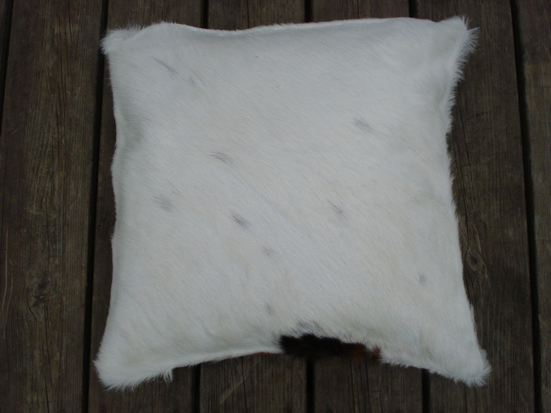 Cow hide cushion 108 20% discount - Click Image to Close